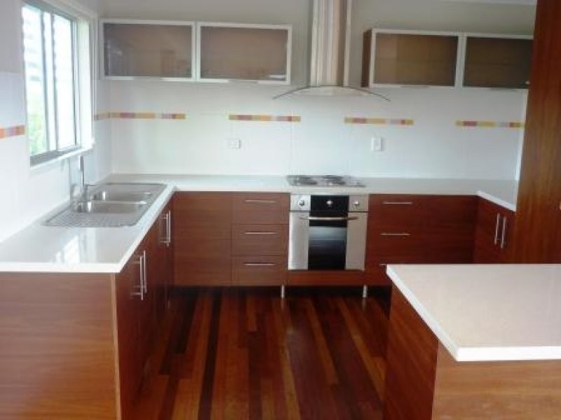 2 CULLEN AVE, Hervey Bay QLD 4655