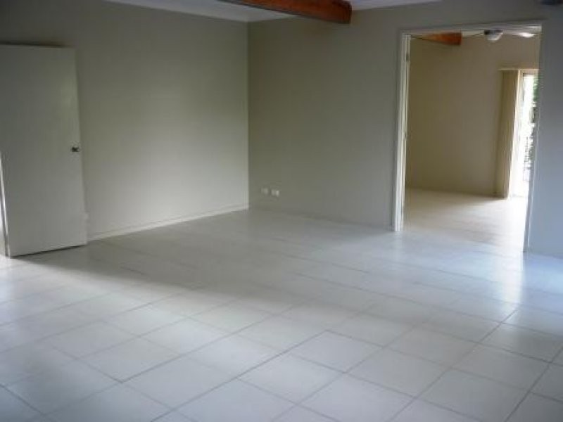 2 CULLEN AVE, Hervey Bay QLD 4655