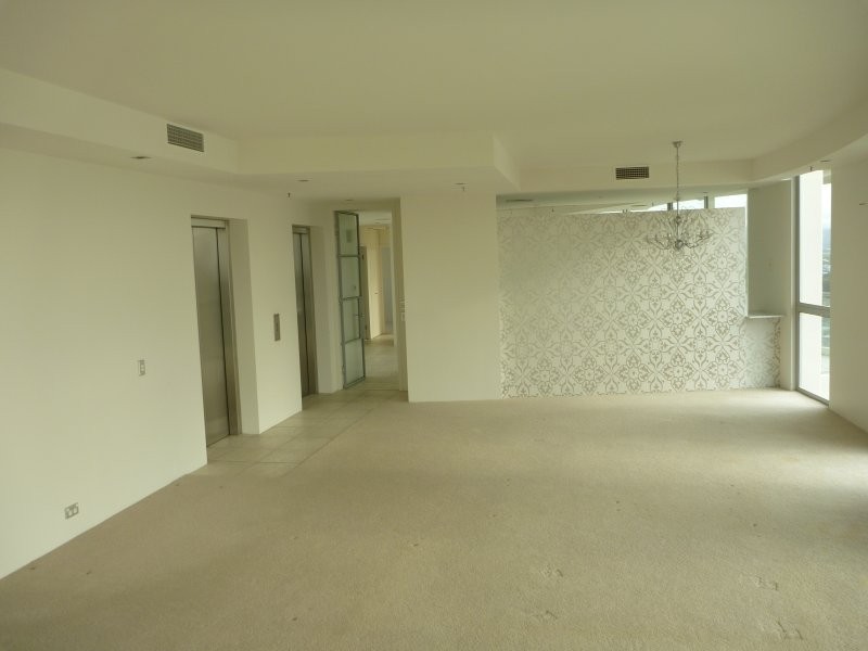40 RIVERVIEW PDE, Surfers Paradise QLD 4217