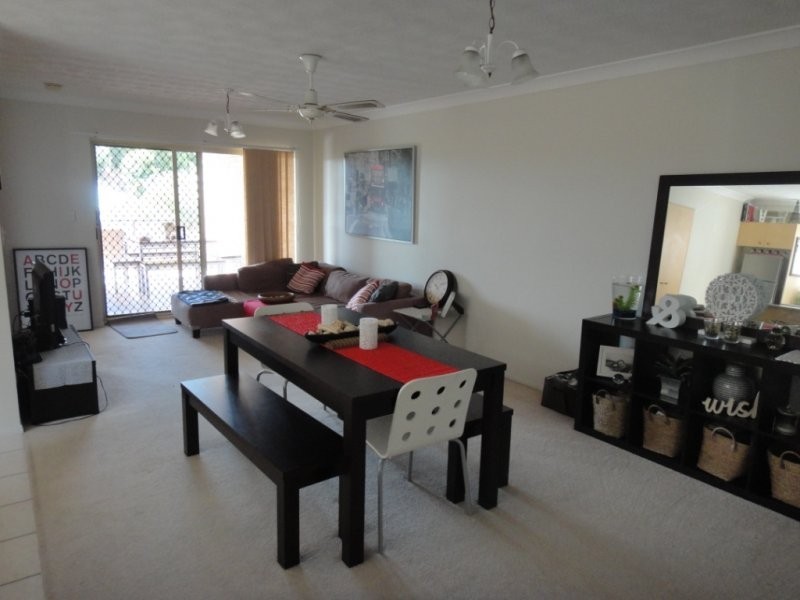 Unit 2/ 69 Shakespeare Street, Coorparoo QLD 4151