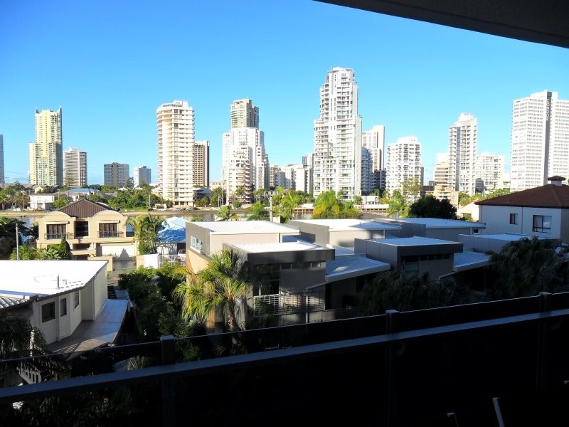 38/53 Darrambal, Surfers Paradise QLD 4217