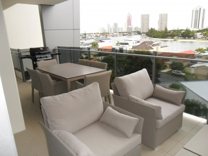 38/53 Darrambal, Surfers Paradise QLD 4217