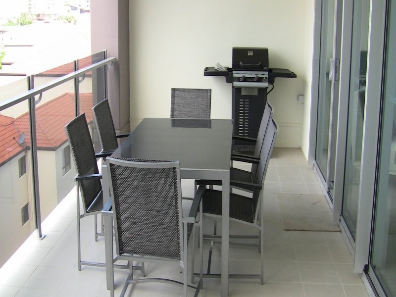 53 Darrambal, Surfers Paradise QLD 4217