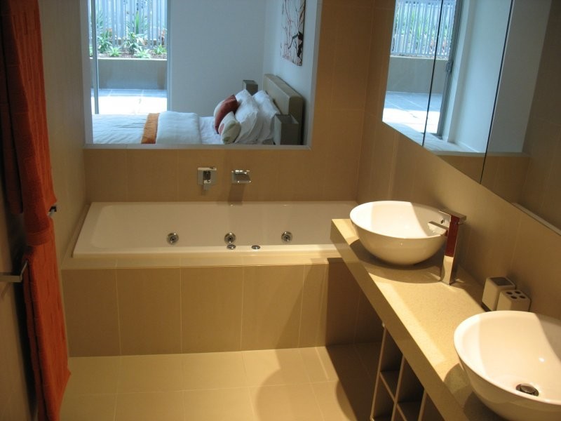 46/53 Darrambal, Surfers Paradise QLD 4217