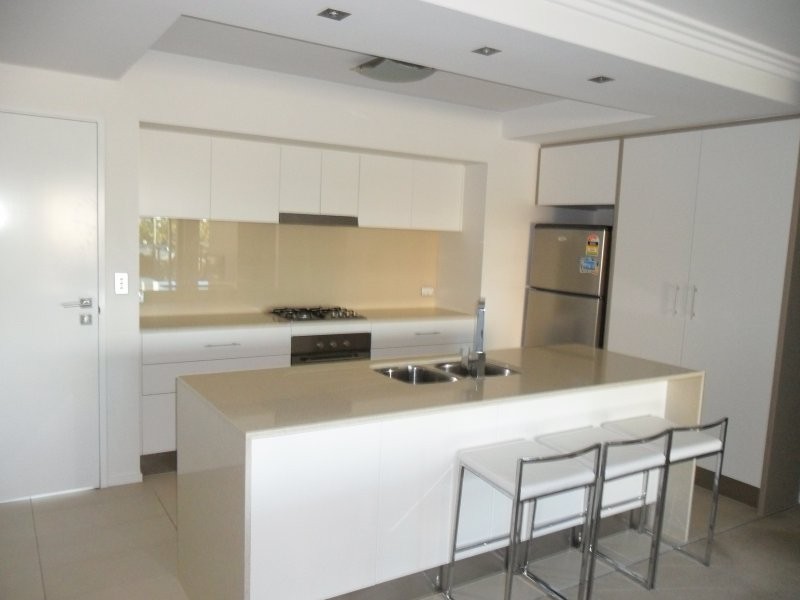 10 / 53 Darrambal, Surfers Paradise QLD 4217