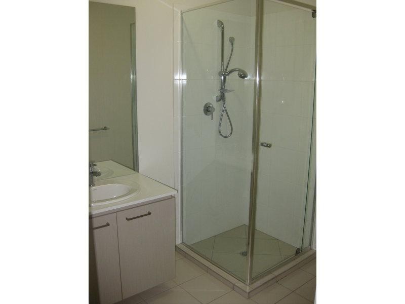 15 Riverside Crescent, Springfield Lakes QLD 4300
