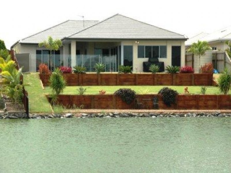 5 Yongala Avenue, Eli Waters QLD 4655