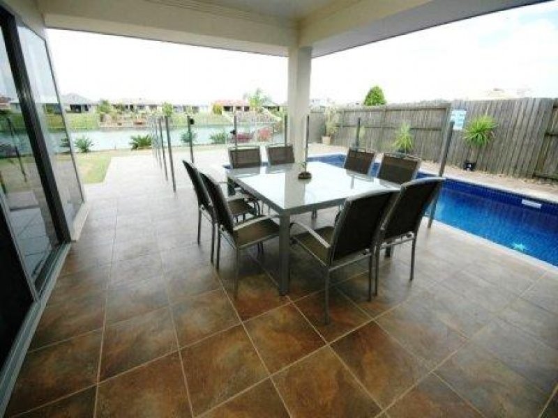 5 Yongala Avenue, Eli Waters QLD 4655