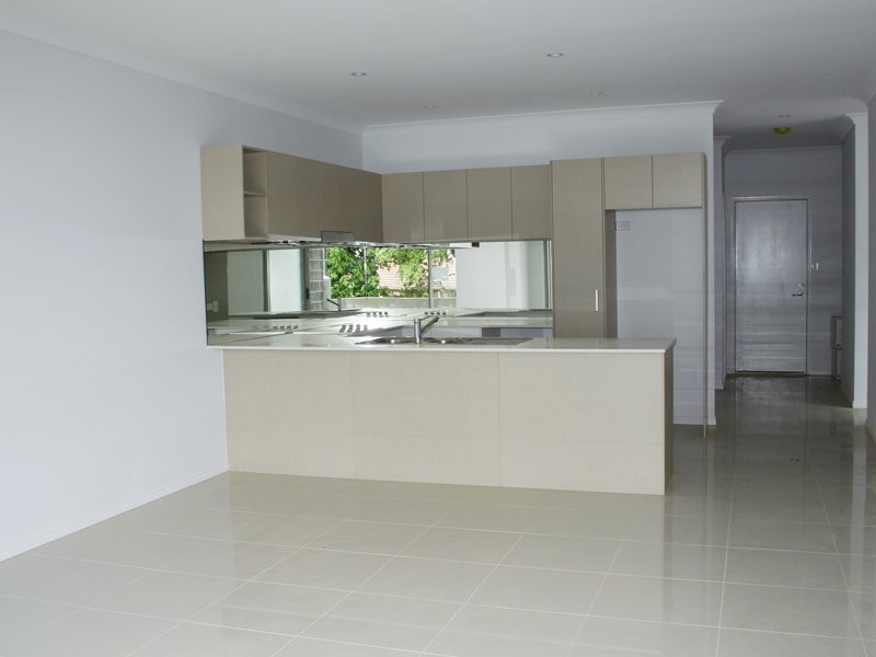1 / 430 Pine Ridge Road, Runaway Bay QLD 4216