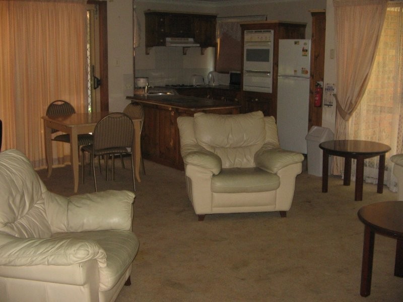 14 Barrett St, Robertson QLD 4109