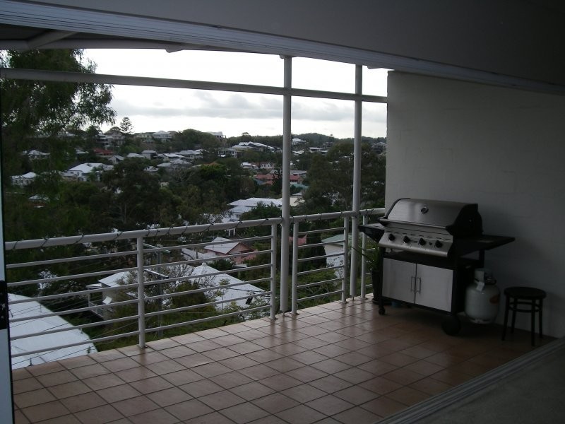 15/92-96 Norman Crescent, Norman Park QLD 4170