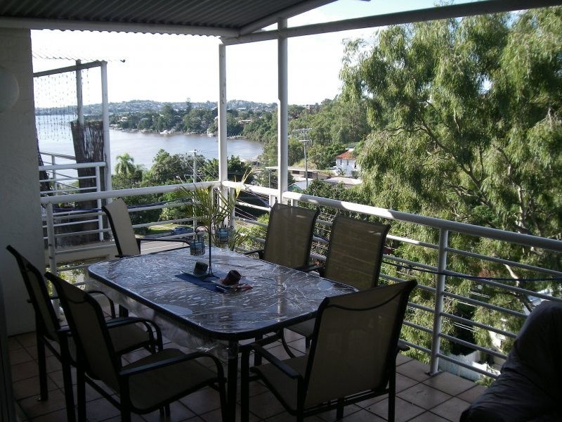 15/92-96 Norman Crescent, Norman Park QLD 4170