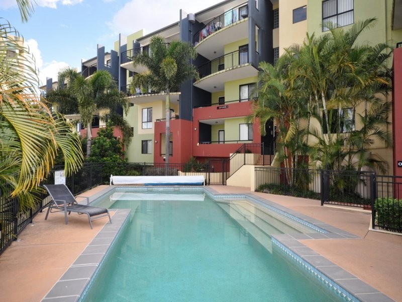 70 Norman Crescent, Norman Park QLD 4170