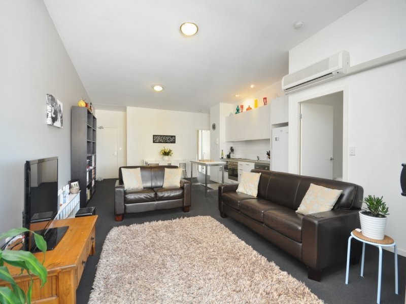 Unit 303 / 28 Masters Street, Newstead QLD 4006