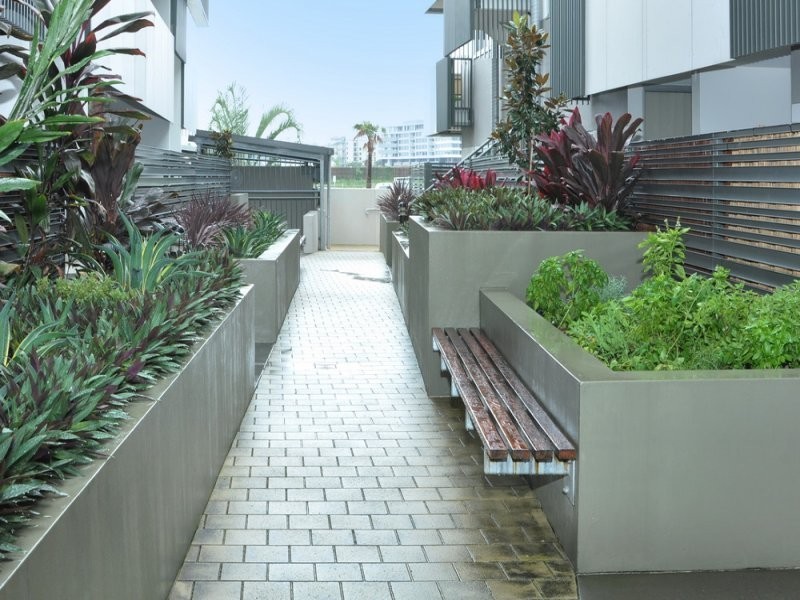 Unit 303 / 28 Masters Street, Newstead QLD 4006