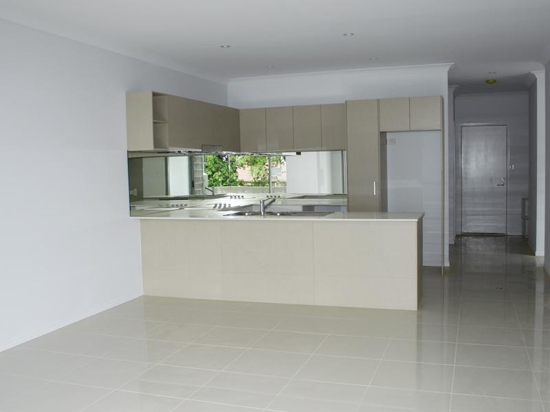 430 Pine Ridge Road, Runaway Bay QLD 4216