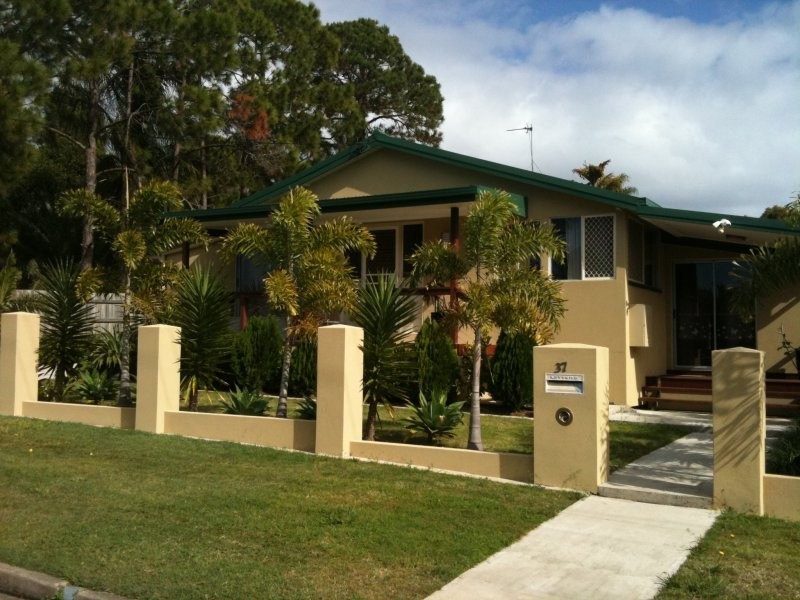 37 Neils st, Pialba QLD 4655