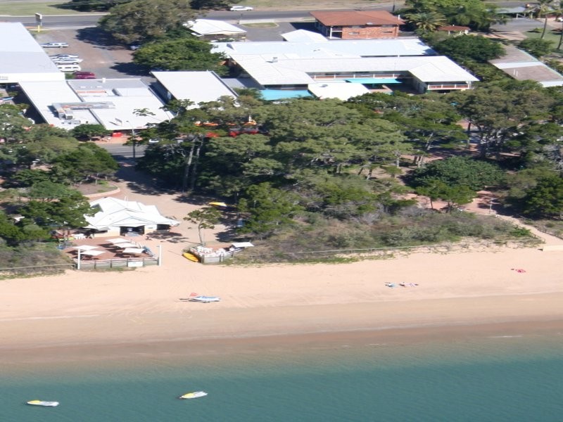 412 The Esplanade, Torquay QLD 4655