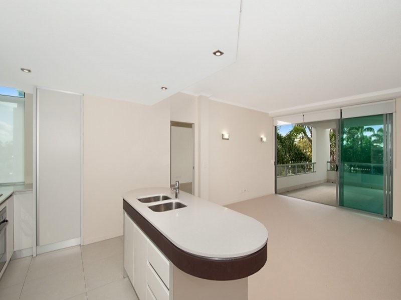 28 Bayview Street, Runaway Bay QLD 4216