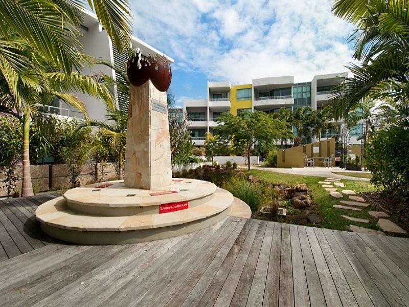 28 Bayview Street, Runaway Bay QLD 4216