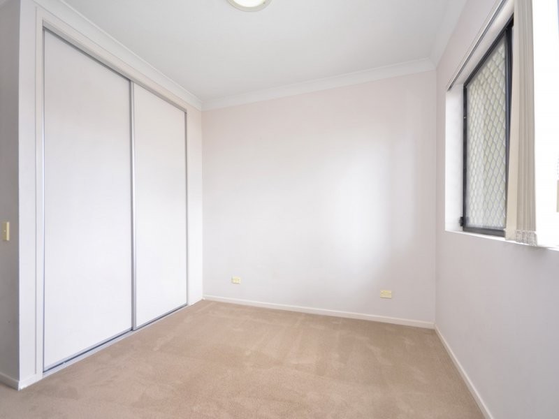 Unit 13 / 70 Norman Crescent, Norman Park QLD 4170
