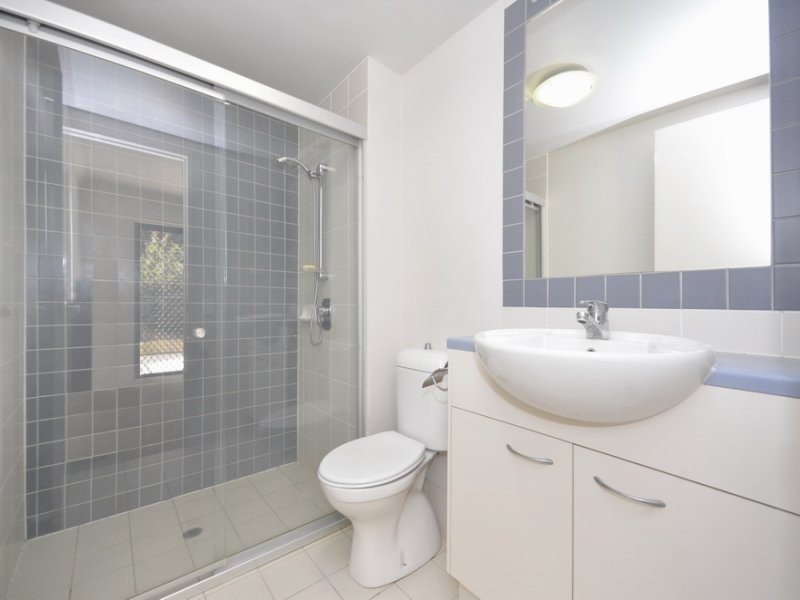 Unit 13 / 70 Norman Crescent, Norman Park QLD 4170