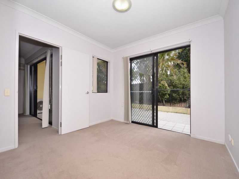 Unit 13 / 70 Norman Crescent, Norman Park QLD 4170