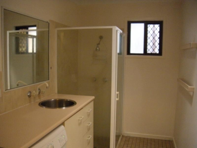 37 Hillardt Street, Robertson QLD 4109