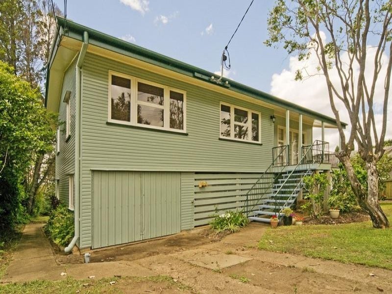 22 Denton Street, Wishart QLD 4122