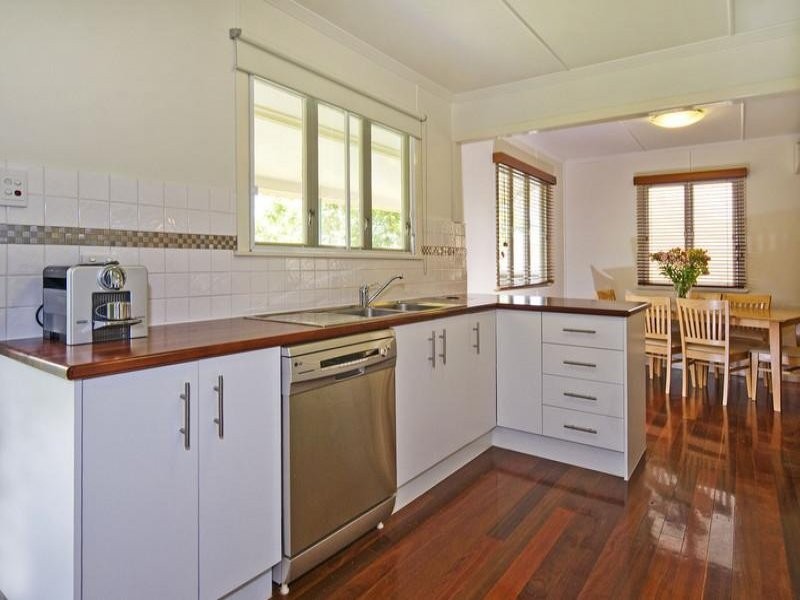 22 Denton Street, Wishart QLD 4122