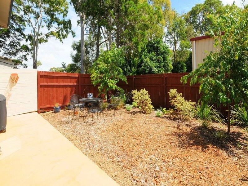 71 Elizabeth st, Urangan QLD 4655