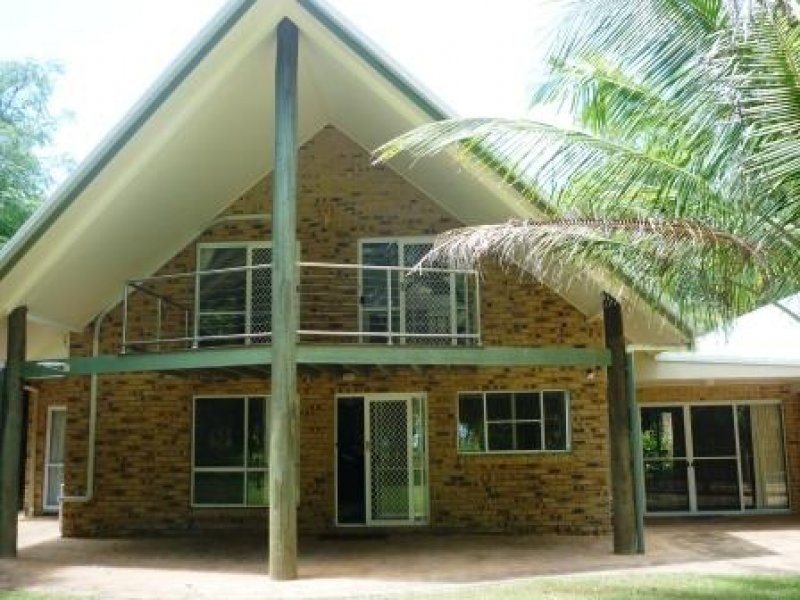 4 Howea Crt, Dundowran Beach QLD 4655