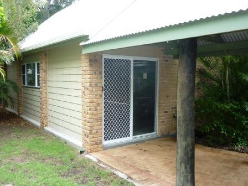 4 Howea Crt, Dundowran Beach QLD 4655