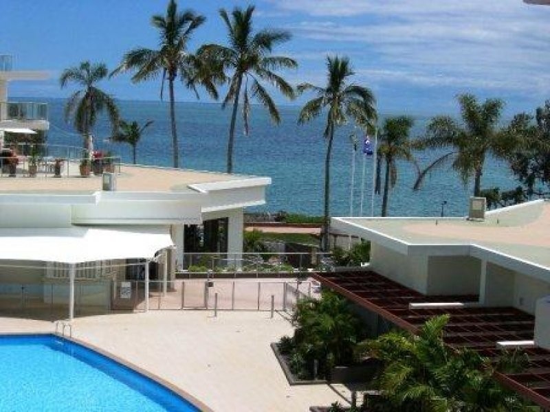 209/569-571 The Esplanade, Urangan QLD 4655