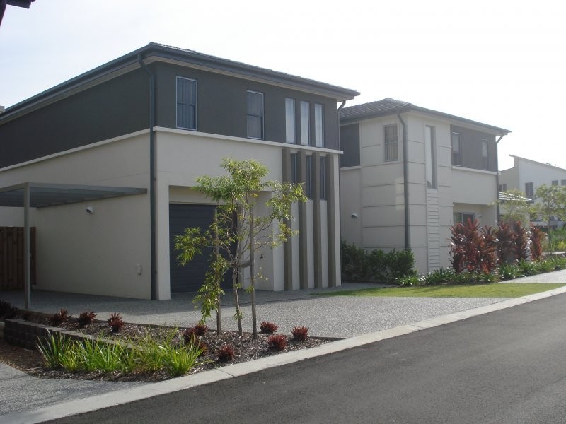 29/1 Belongil Street, Pacific Pines QLD 4211