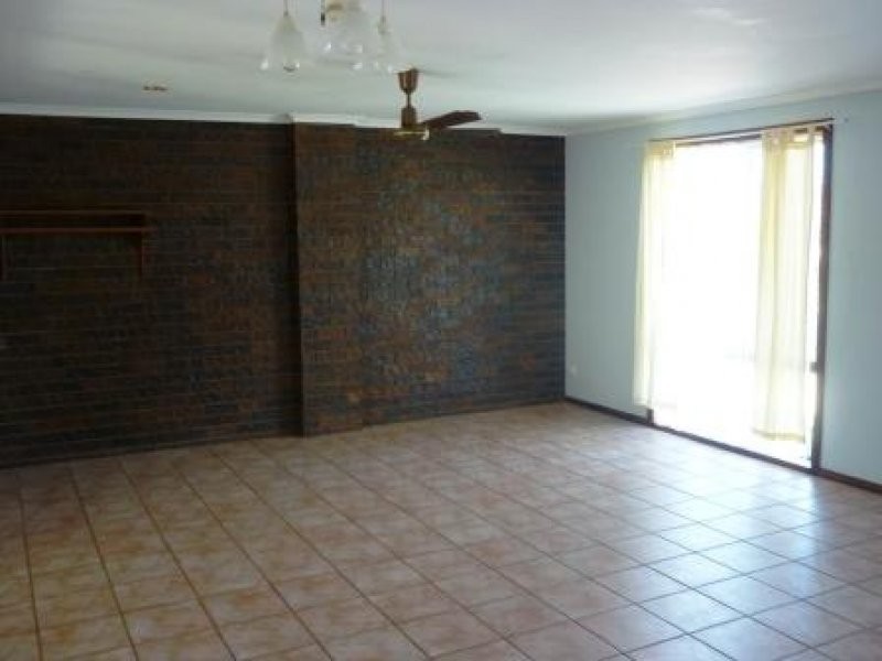 9 Mackenzie, Pialba QLD 4655