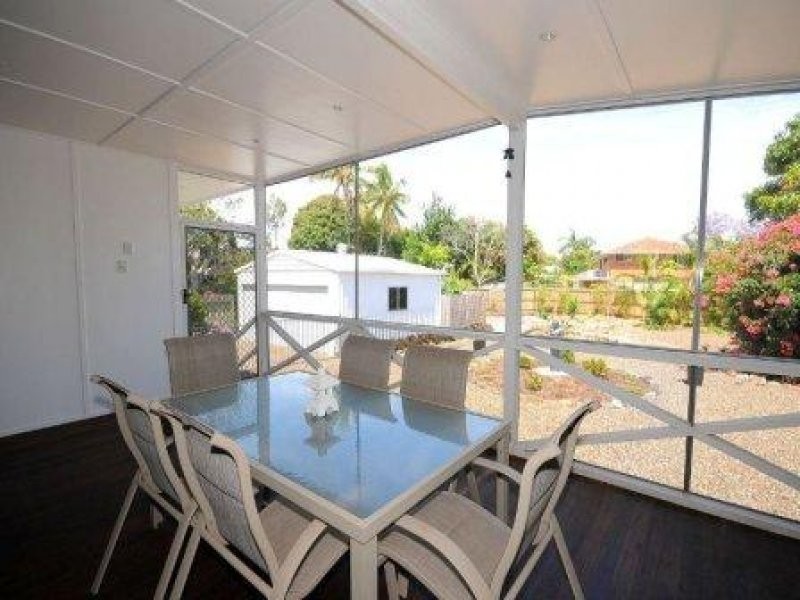 602 The Esplanade, Urangan QLD 4655