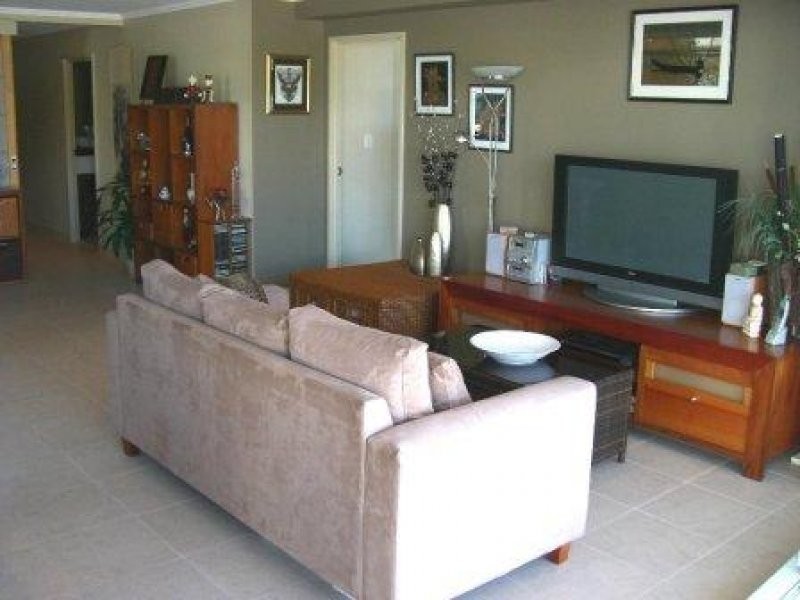 125/569-571 The Esplanade, Urangan QLD 4655