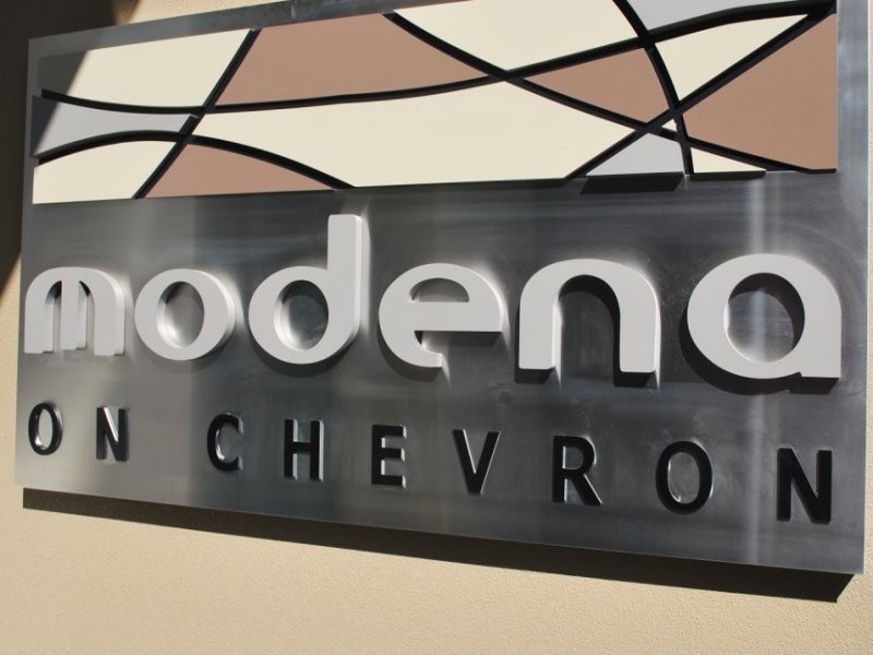 53 Darrambal, Chevron Island QLD 4217