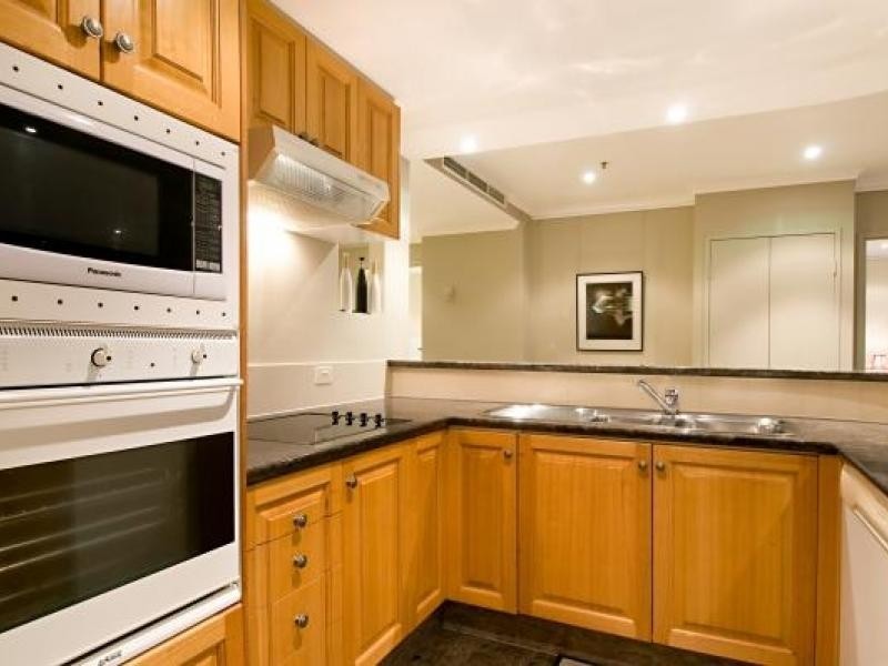 91 2 Goodwin St, Kangaroo Point QLD 4169