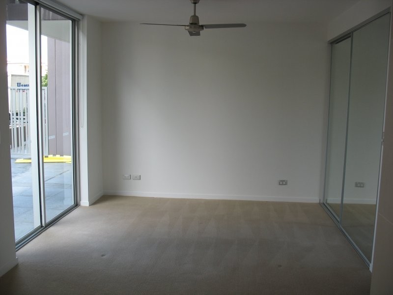 13 / 53 Darrambal, Surfers Paradise QLD 4217