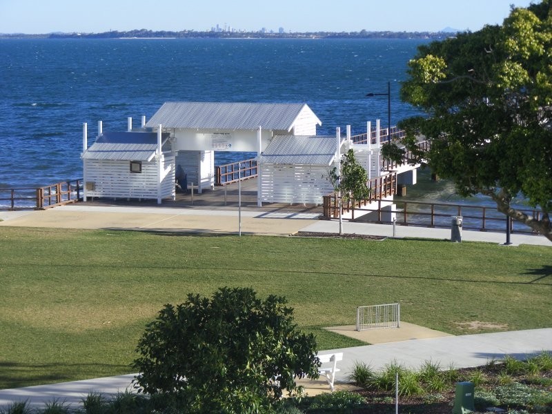 14 Oxley Ave, Woody Point QLD 4019