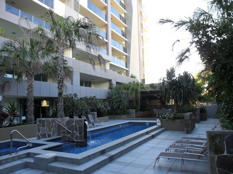 53 Darrambal, Surfers Paradise QLD 4217