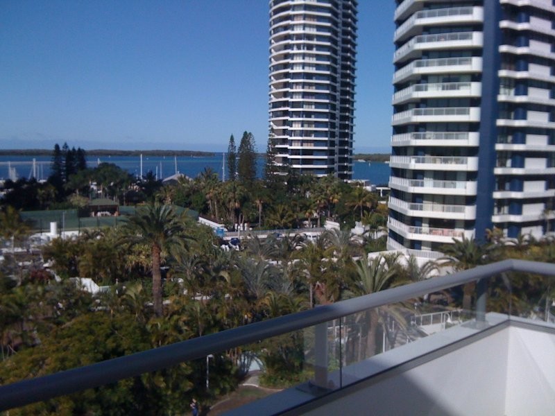 28 Bayview Street, Runaway Bay QLD 4216