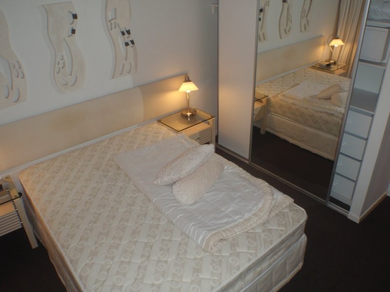 22 Barry Pde, Brisbane QLD 4000