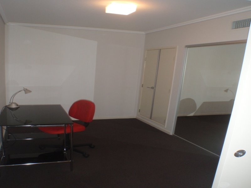 22 Barry Pde, Brisbane QLD 4000