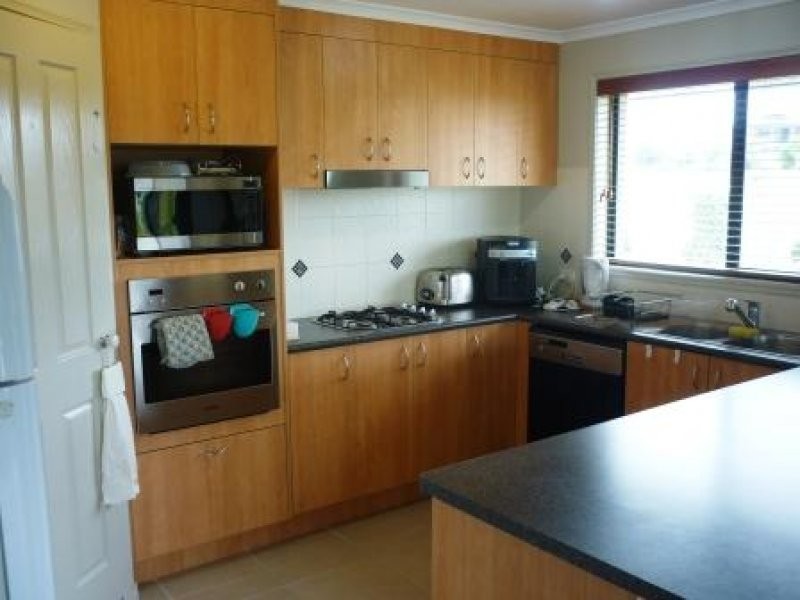 23 High Point Rd, Dundowran QLD 4655