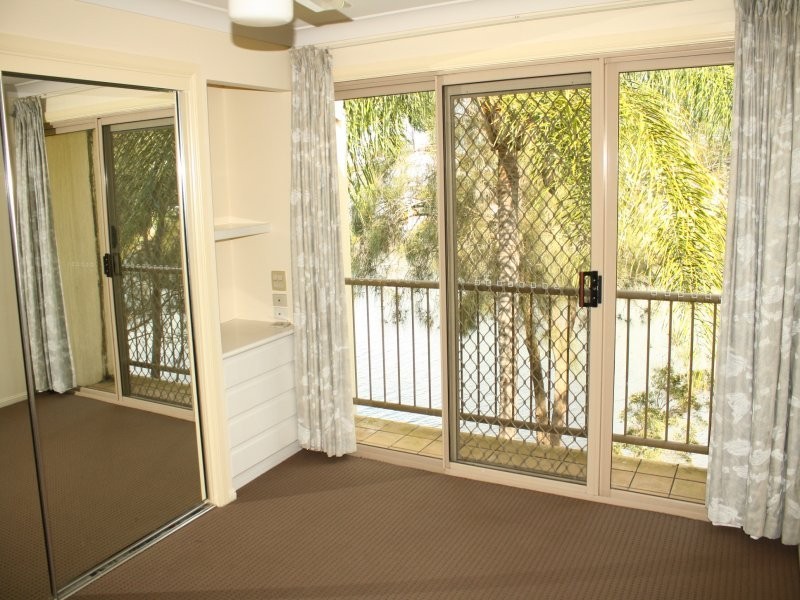 26/1 Resort Drive, Robina QLD 4226