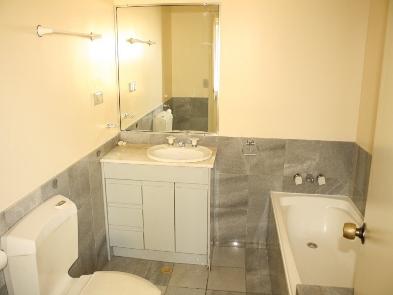 26/1 Resort Drive, Robina QLD 4226