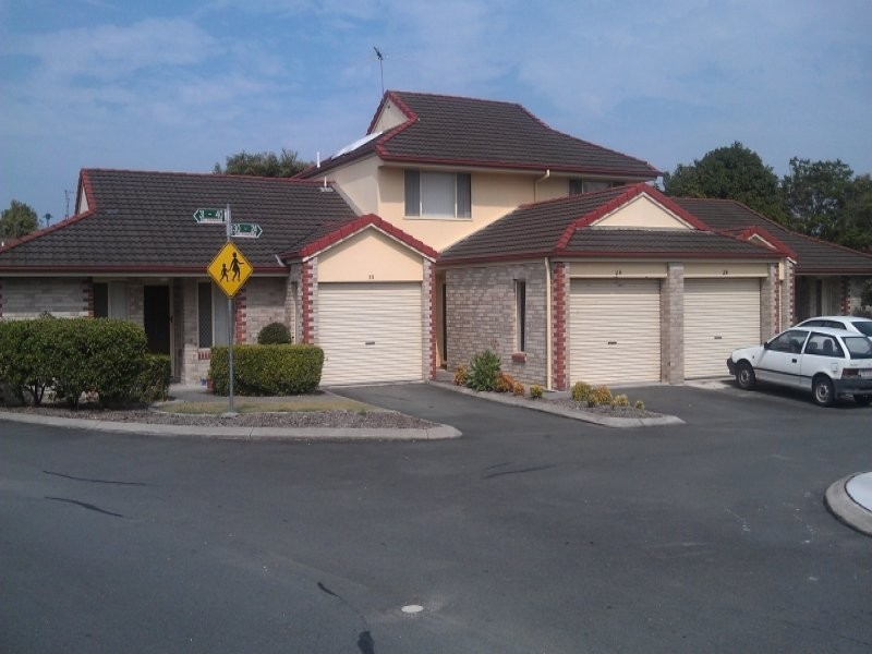 19 Doughboy Pde, Hemmant QLD 4174